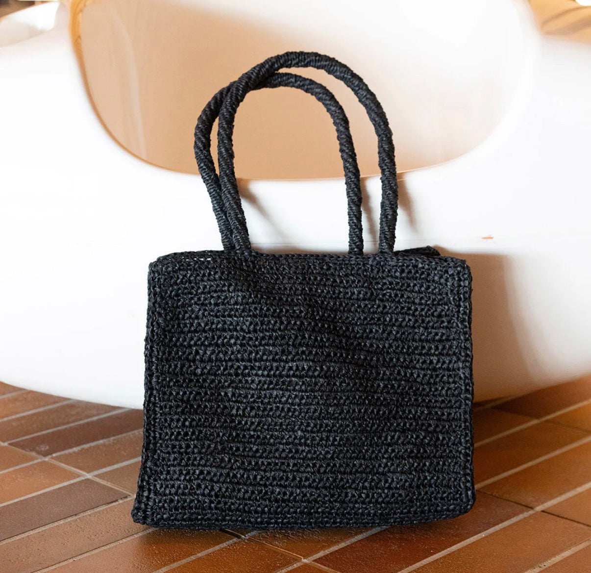 Square tote bag crocheted black S
