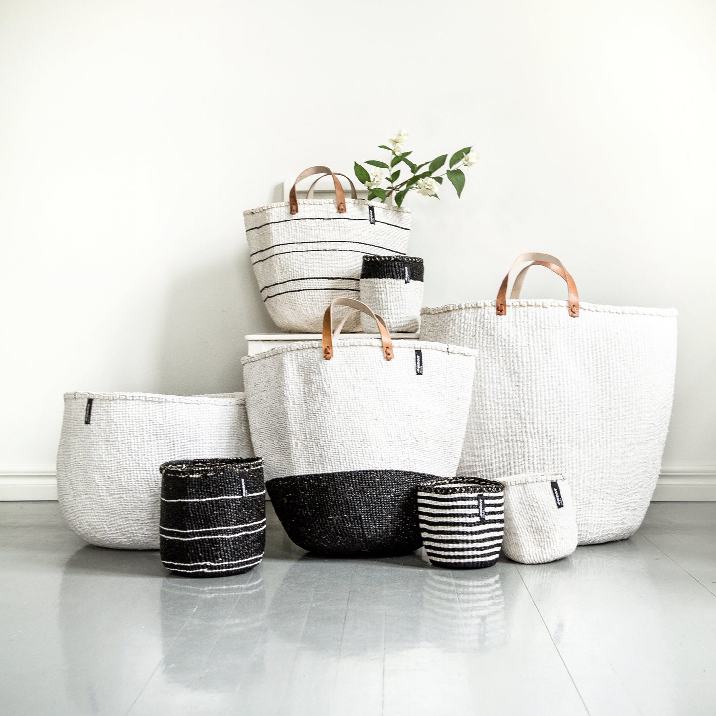 Floor basket/ White with handles XXL