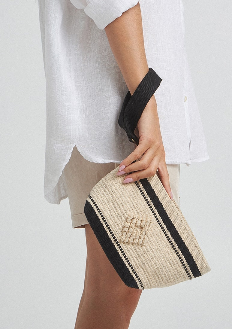 Manu mini clutch