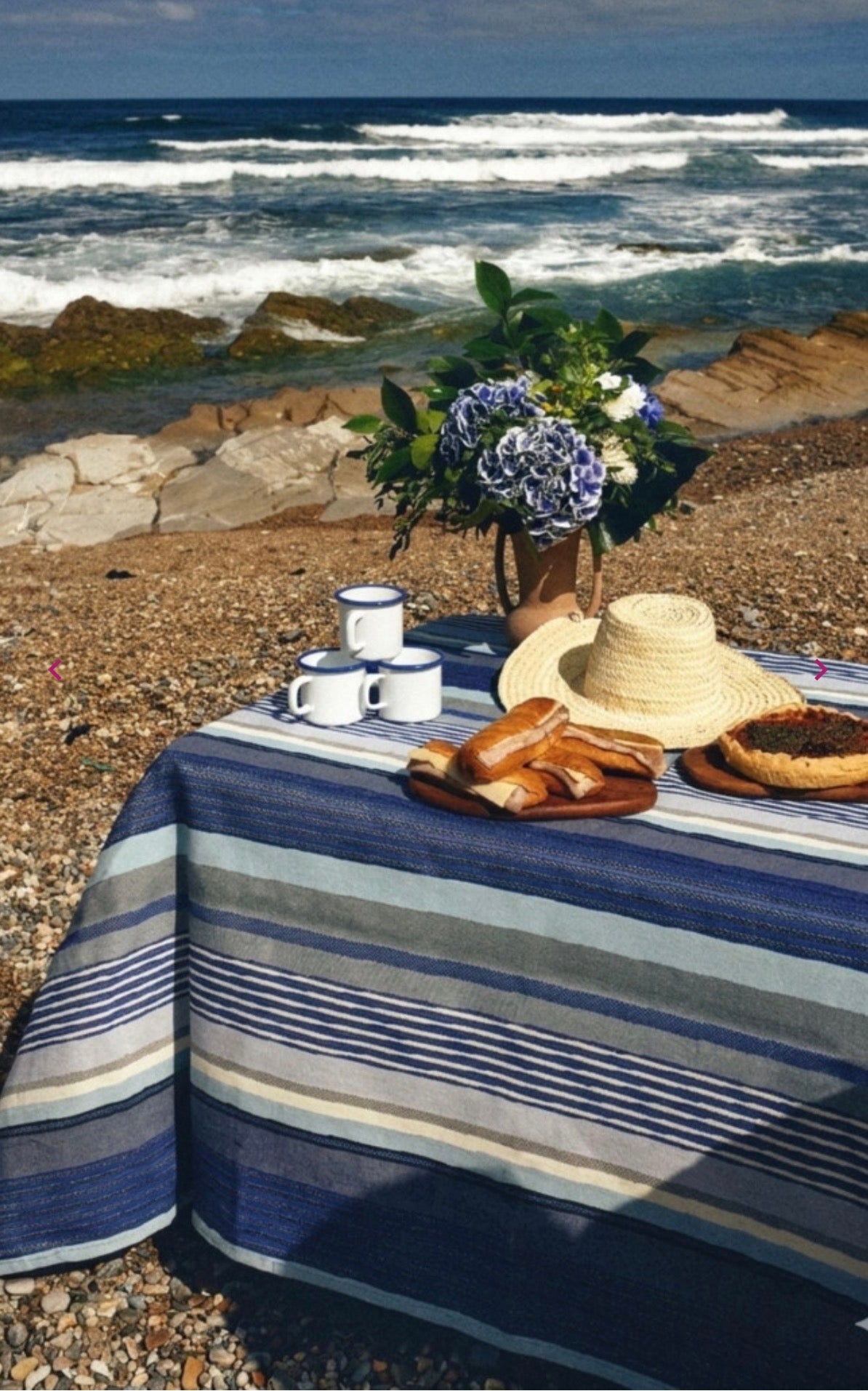 Pierre tablecloth blue