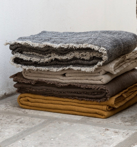 Linen throw natural