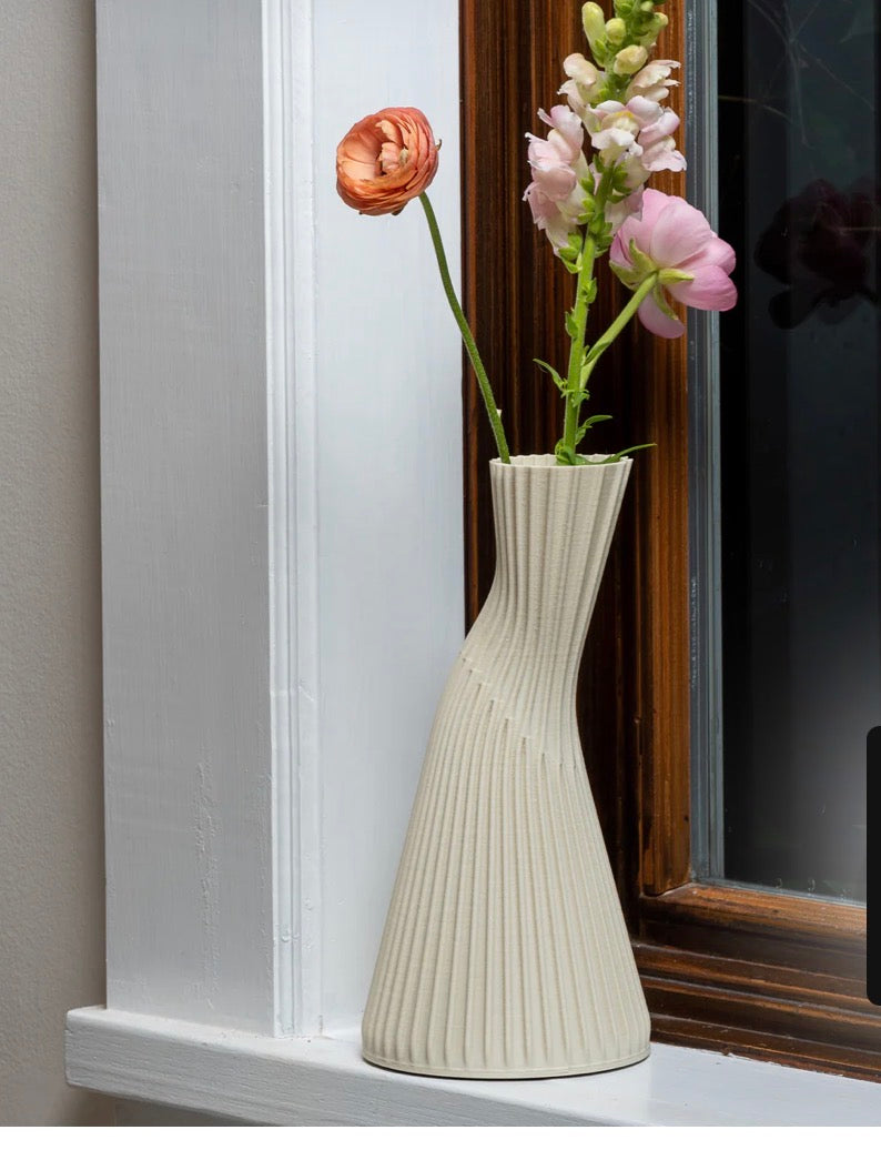 Conan vase Cyrc