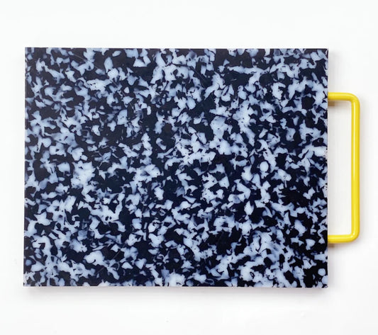 Black/white cutting board