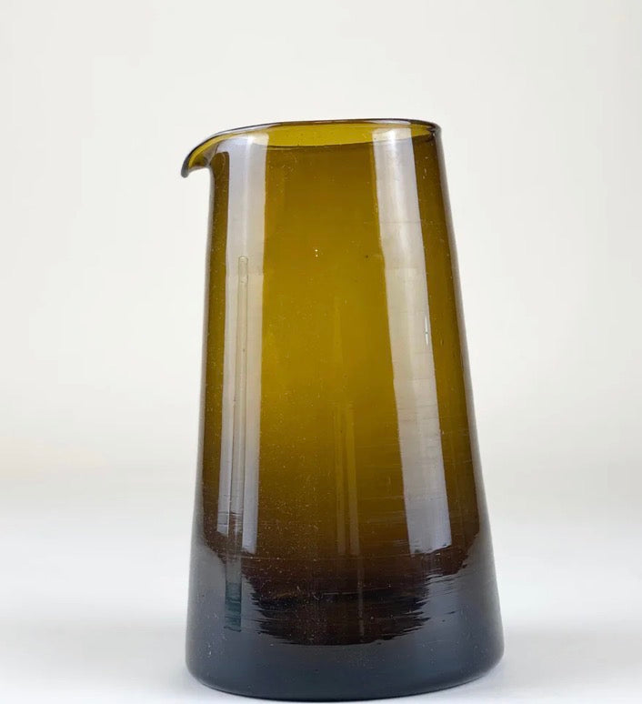 Large tapered carafe brown