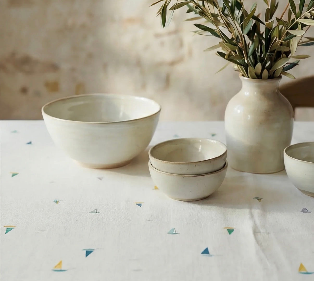 Coated vessel tablecloth
