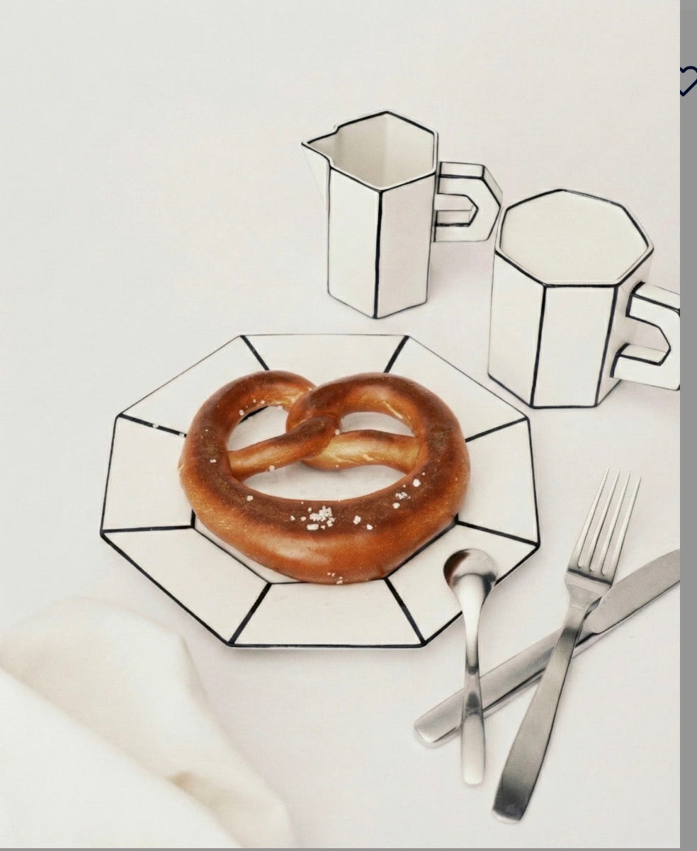 Jug carte Blanche