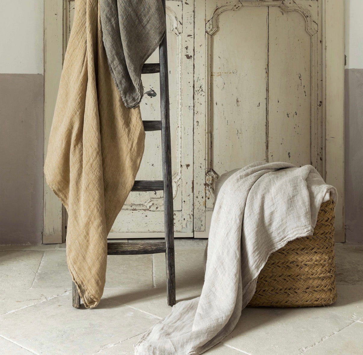Voile linen throw ecru
