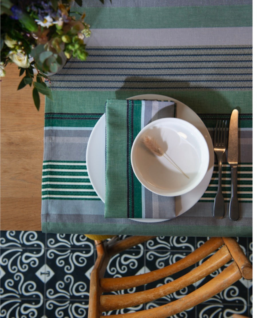 Pierre tablecloth green